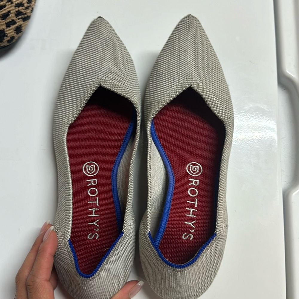 Rothy’s grey points! Worn, but good condition.  Size 9.5!